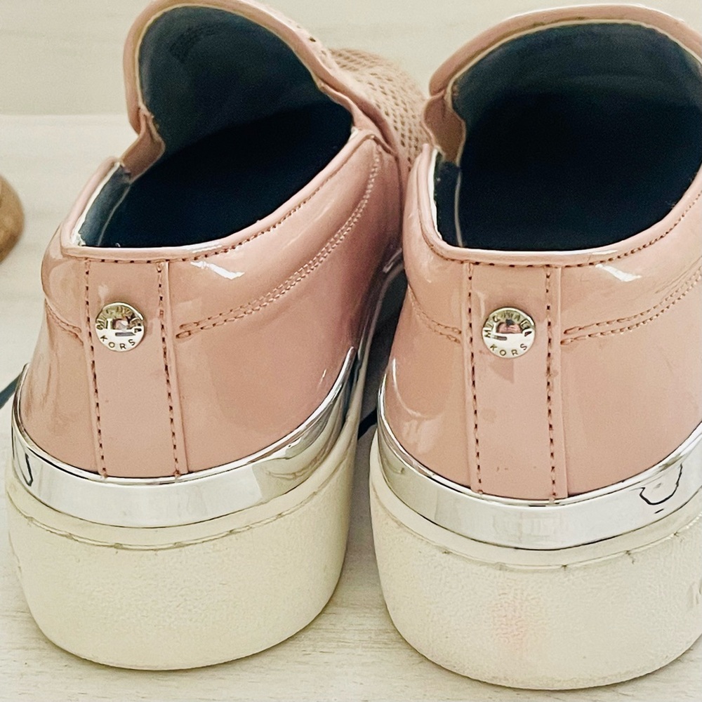 MICHAEL KORS Leather Slip On Perforated Slip On Shell Pink Silver Shoes Size 8 - Picture 5 of 16